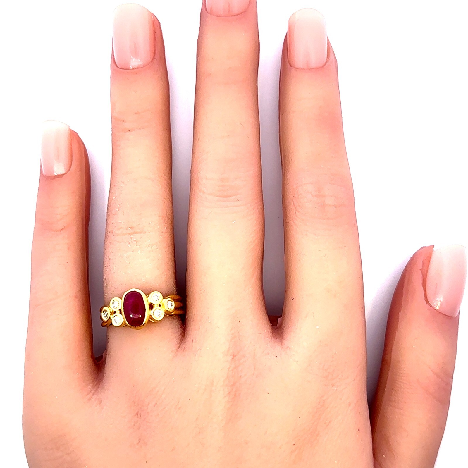 18K Yellow Gold Cabochon Ruby and Round Diamond Ring Size 6