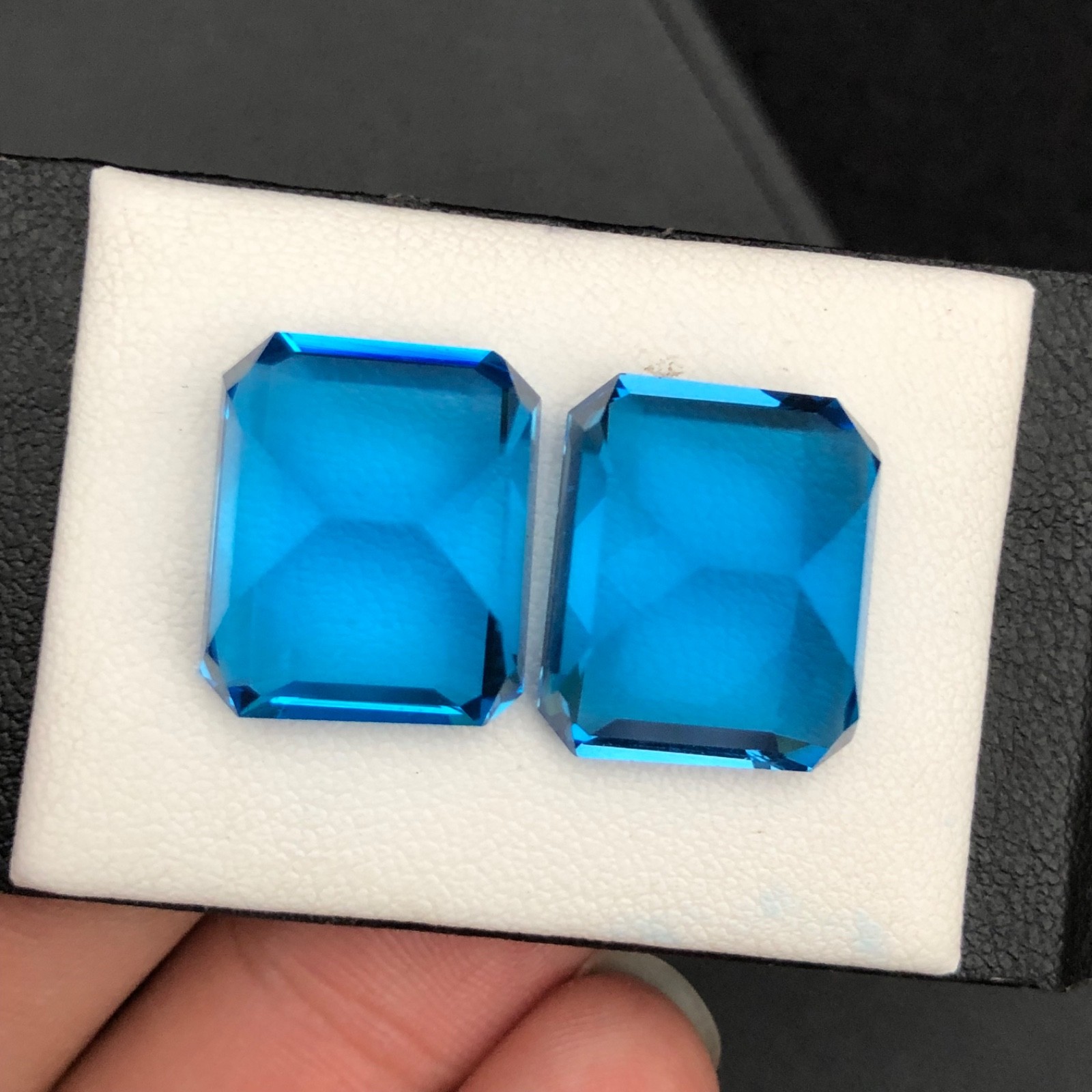 CT 43 Natural swiss blue londan topaz faceted cut Emrald octagan shape