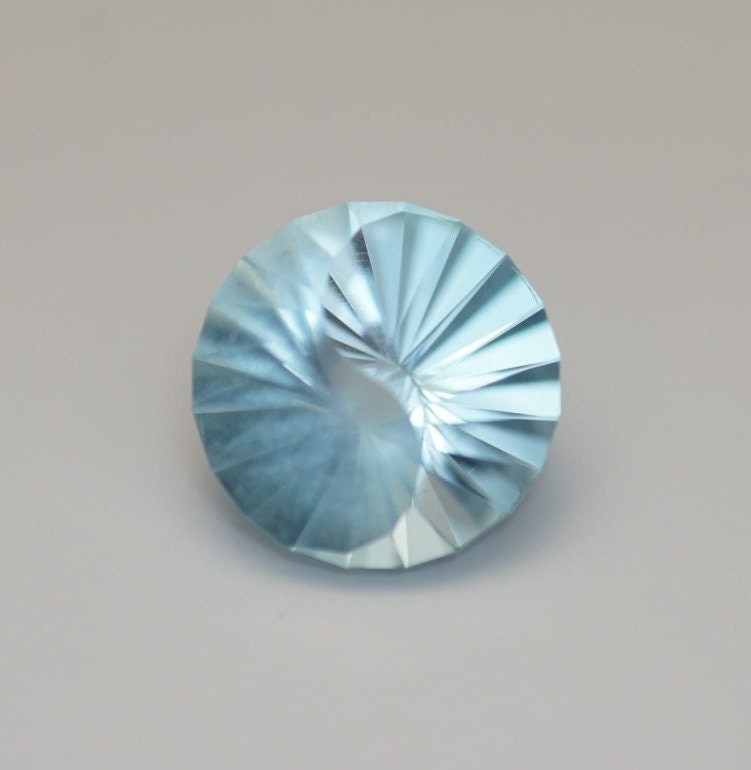 3.94 ct Sky Blue Topaz – Yin–Yang Precision Cut – Natural Gemstone – Loose