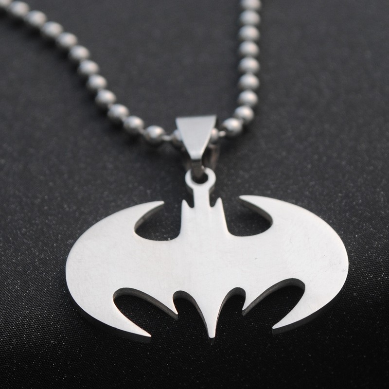 Cool Men’s Bat Pendant Necklace Stainless Steel Superhero Necklace Halloween