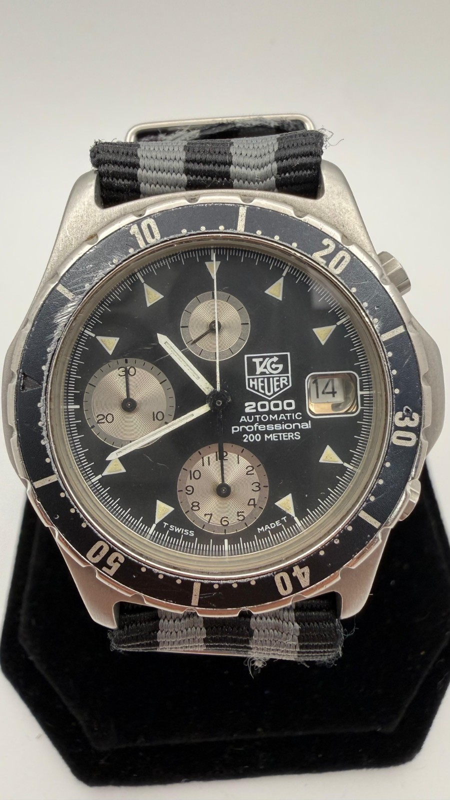 VINTAGE TAG HEUER 2000 SERIES AUTOMATIC CHRONOGRAPH PROFESSIONAL 200M SWISS