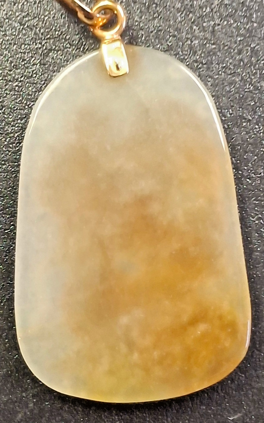 VTG carved Chinese Yellow Jadeite pendent monkeys mother and baby w/ peaches 2″