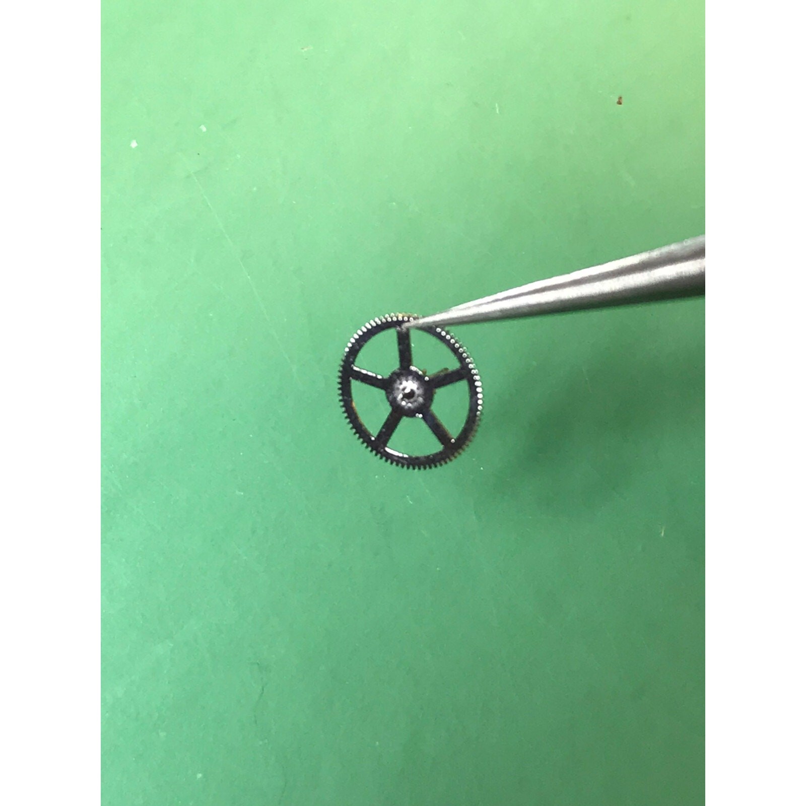 FHF ST Cal. 69-21 Center Wheel Original Watch Part / T730