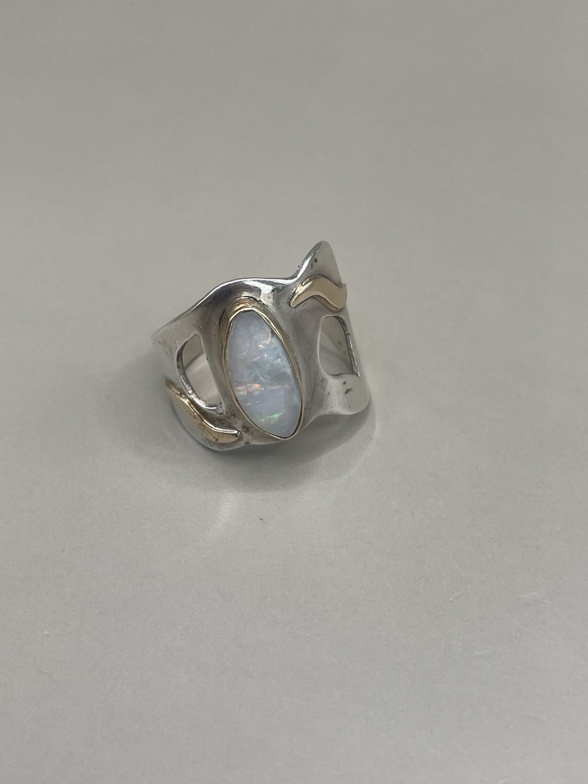 VTG Signed Kathy R Simonds 2 Tone Sterling Silver 14K Fire Opal 8.25 Ring 5.73g