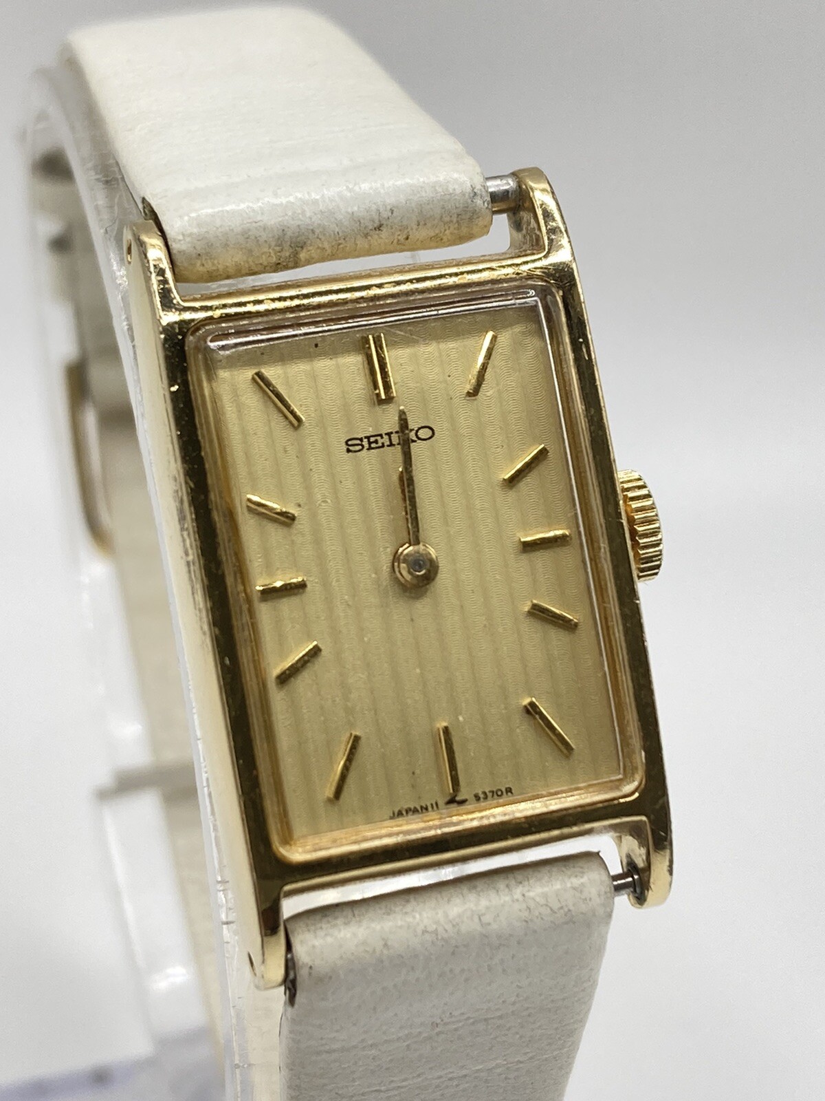 Vintage Seiko 5370R Ladies Gold Tone Bezel White Leather Calf Skin Strap Watch