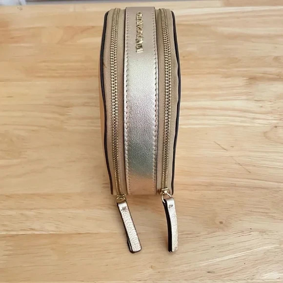 VINCE CAMUTO Jewelry Travel Case Zip Around Gold Metallic Genuine Leather NWT