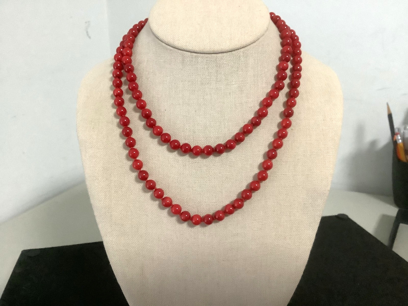 VTG vivid red genuine coral beaded necklace 35″ gorgeous 7mm polished knotted