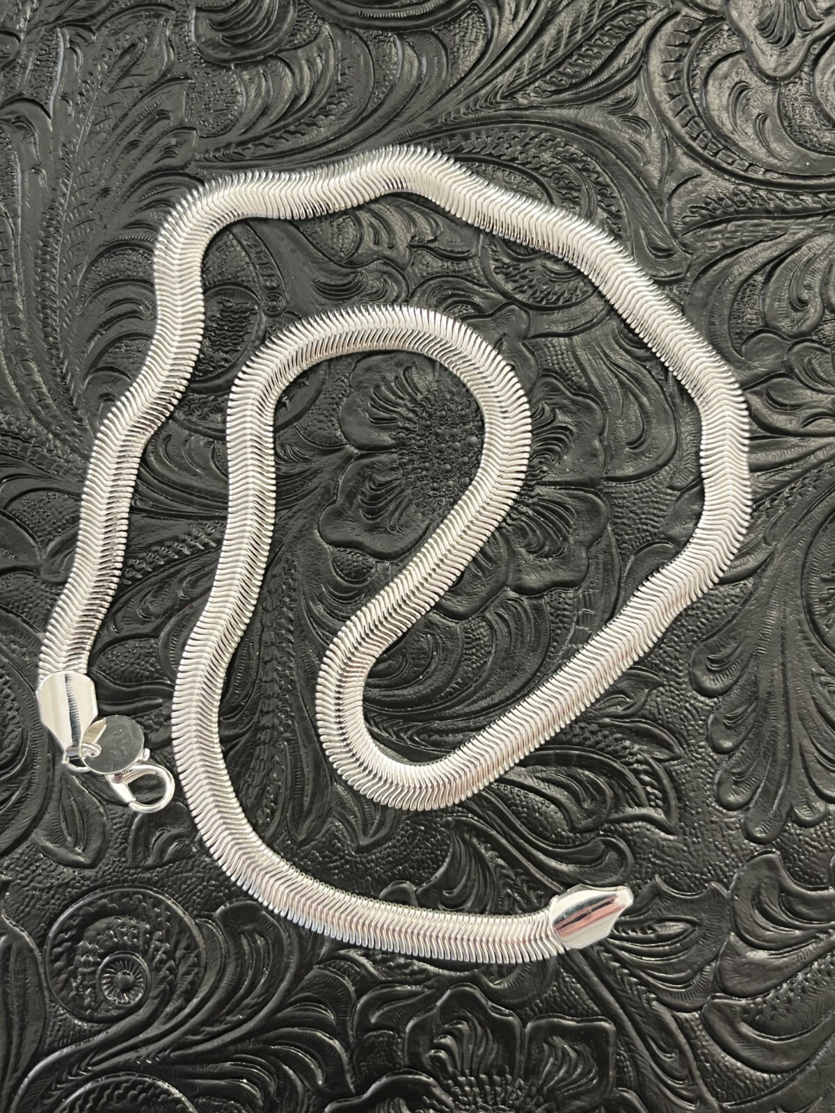 Elegant 925 Silver Plated Flat Snake Chain 6mm Wide 20″ Long Fast Free Shipping!