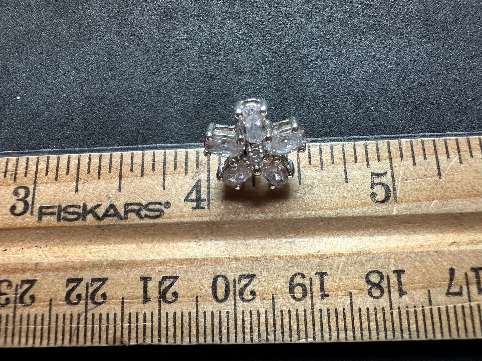 3.17g Vintage Sterling Silver 925 Flower Cluster Sparkling Earrings M