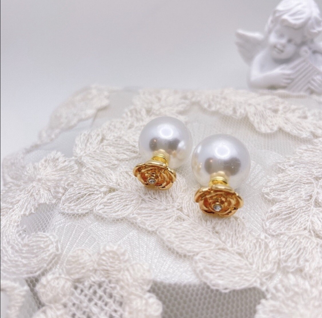 Camellia Large Pearl Stud Earrings French Retro Metal Simple Jewelry New Women’s