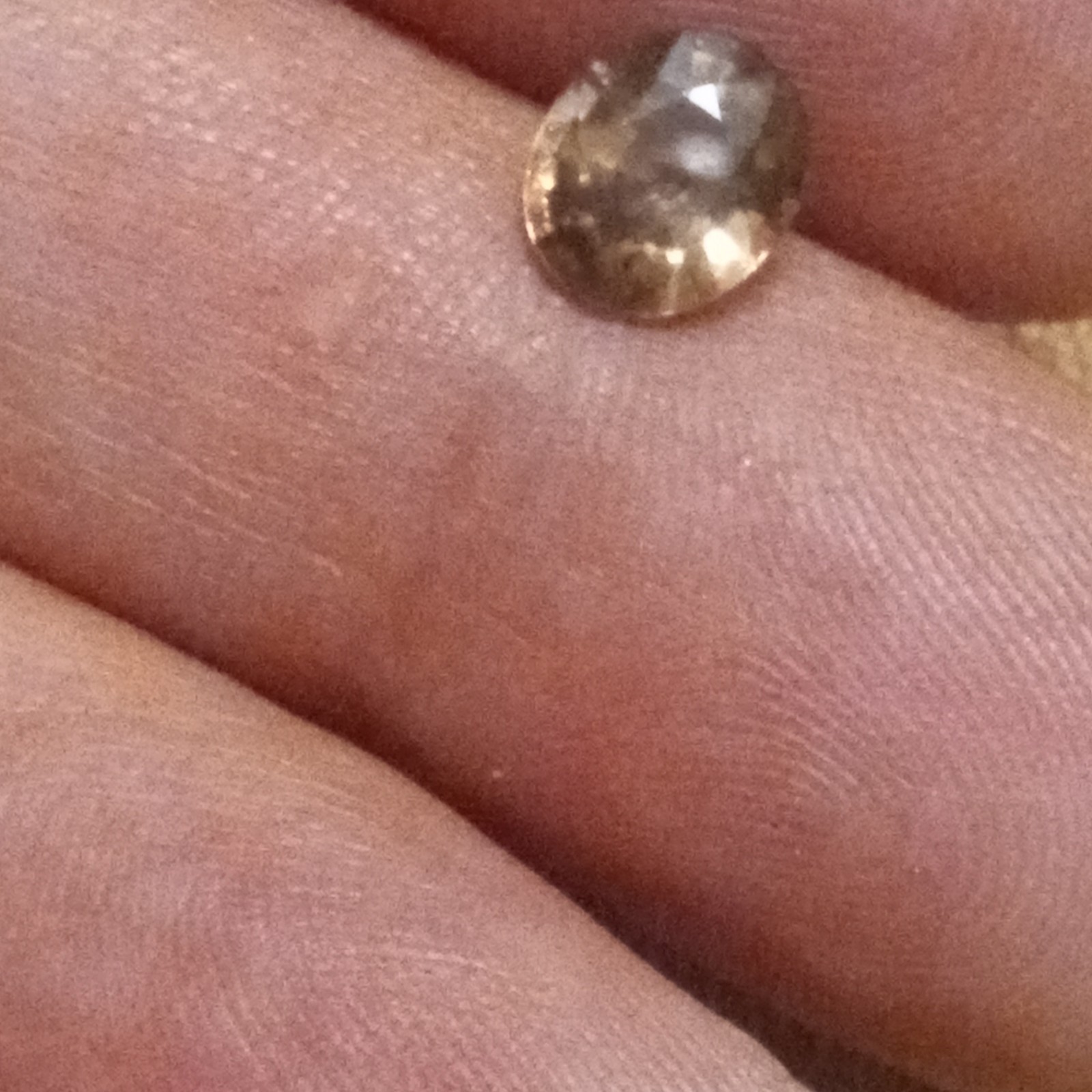 1.83 ct VVS natural champagne zircon oval shaped gorgeous 😍😍