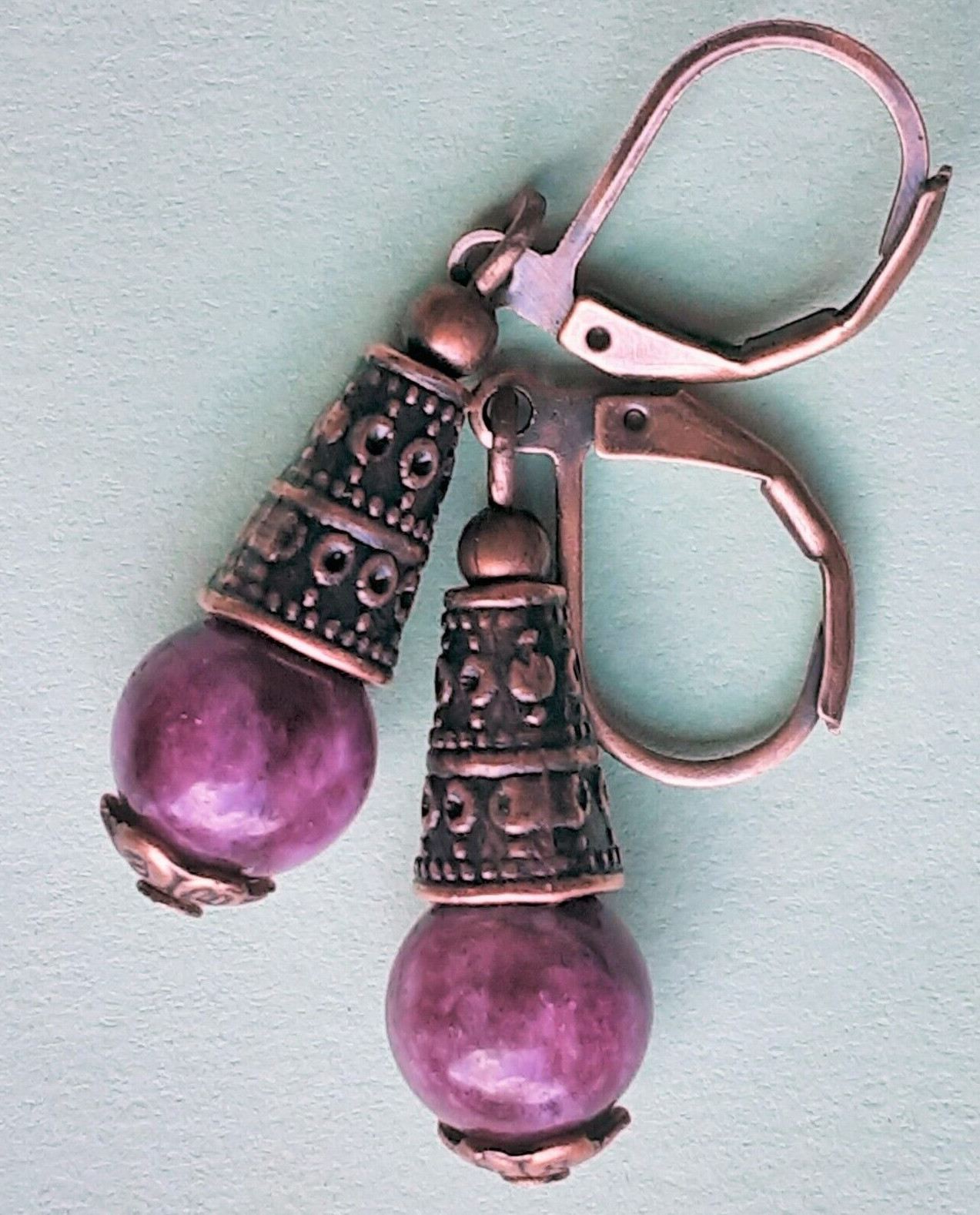 VIOLET MICA JADE CONE earring LEVERBACK SP handcrafted XX