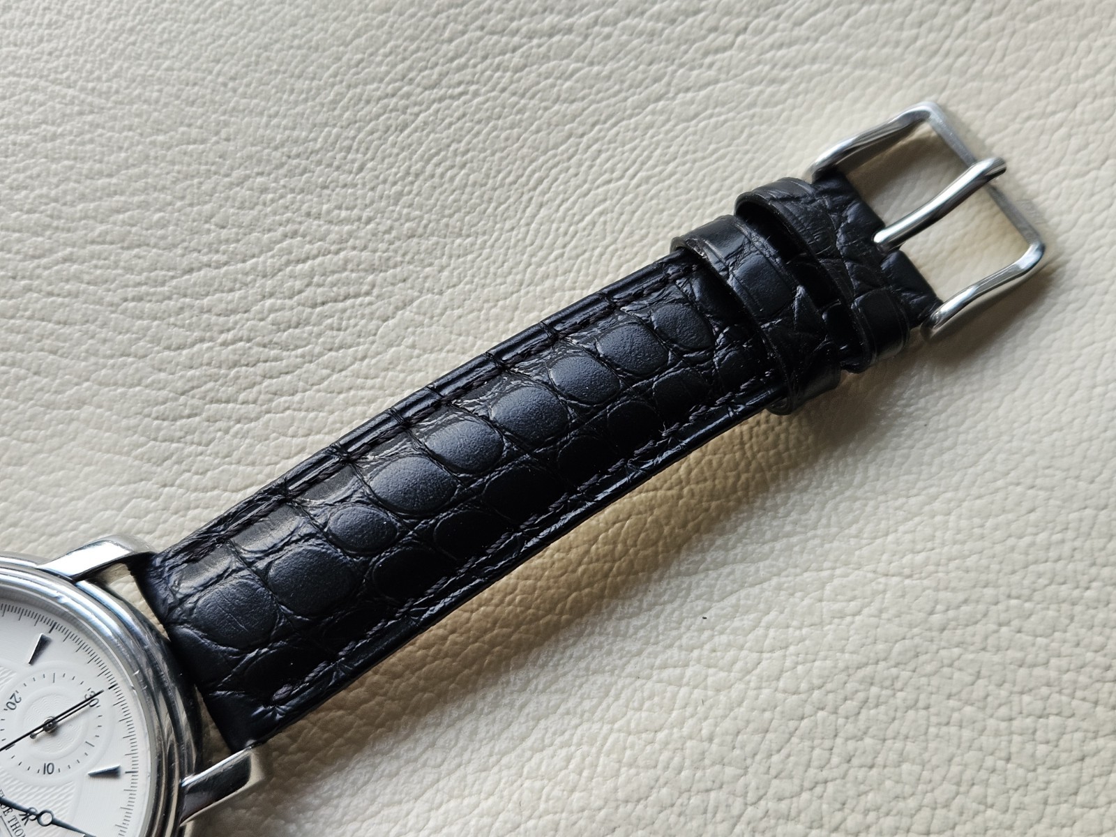 Revue Thommen Chronograph 1701.6133 38mm × 13.5mm