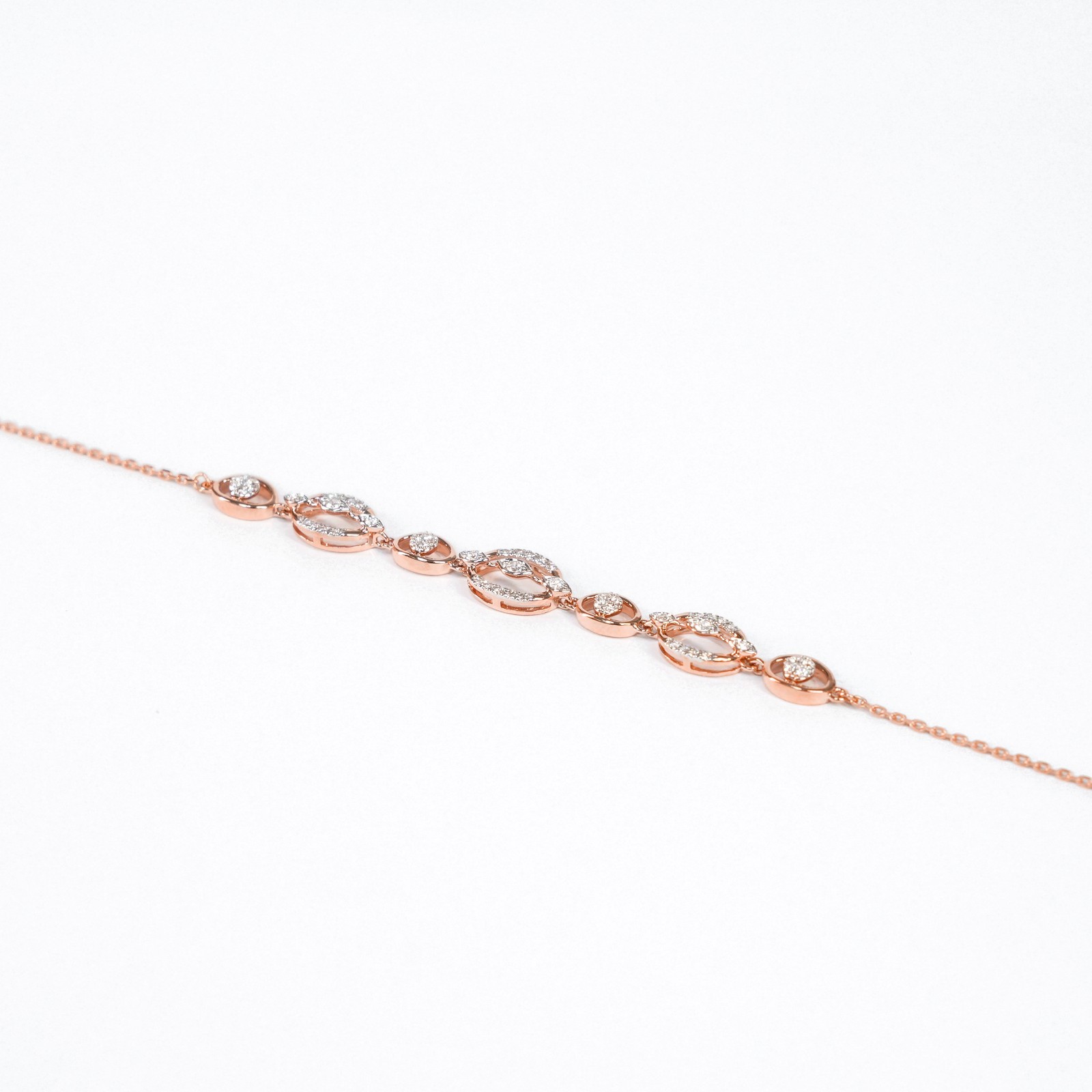 18 KARAT DIAMOND BRACELET | NATURAL DIAMOND | LIGHTWEIGHT | IGI CERTIFIED