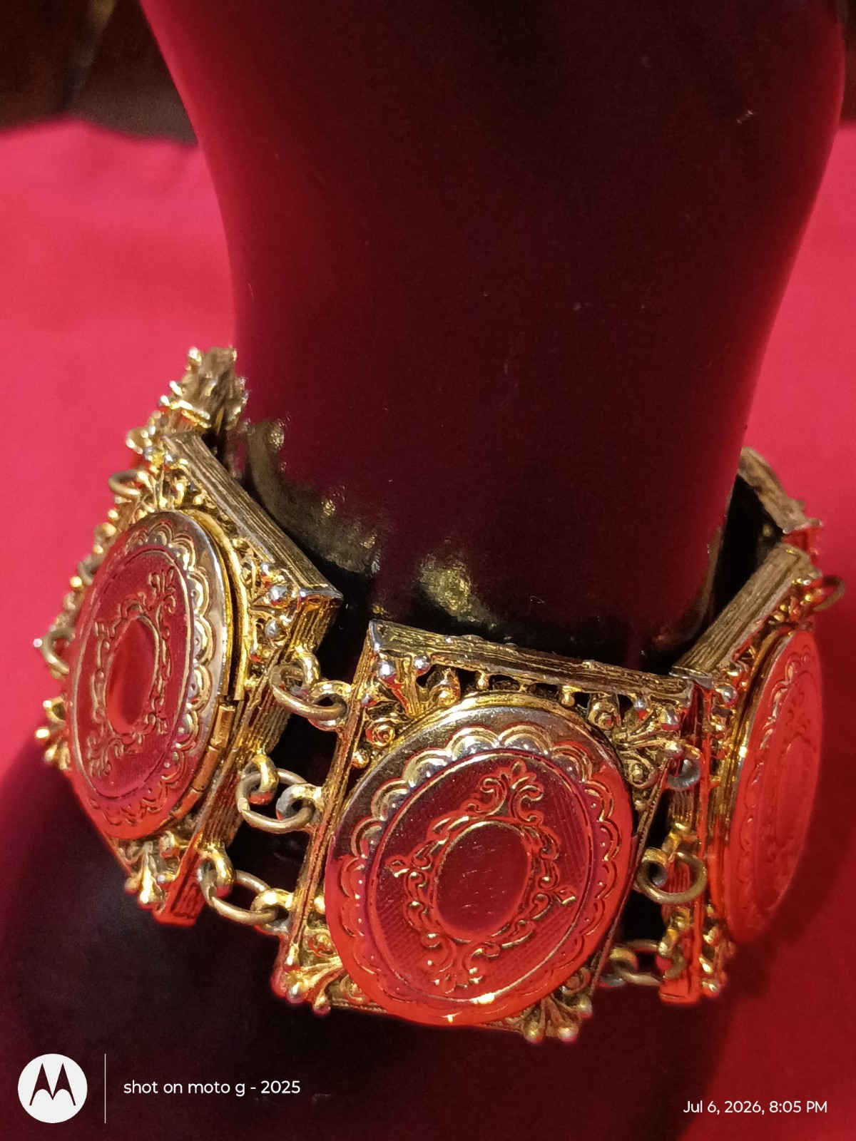 Vintage Signed ART Arthur Pepper Gold Tone, 7 in Revival Locket Panel Bracelet