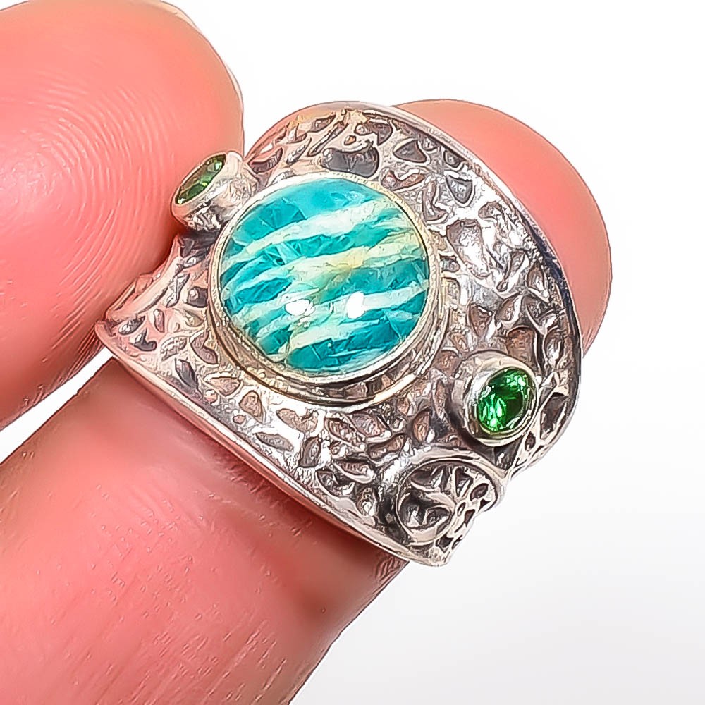 Amazonite – Russia, Emerald (Lab-Created) 925 Silver Plated Jewelry Ring s.6.5