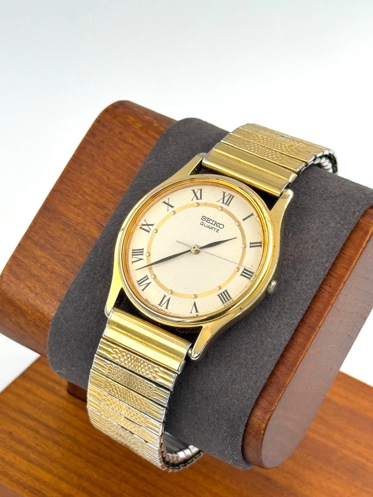 vintage seiko 31mm Men Quartz Watch New Battery working 7N01-7041 f2359