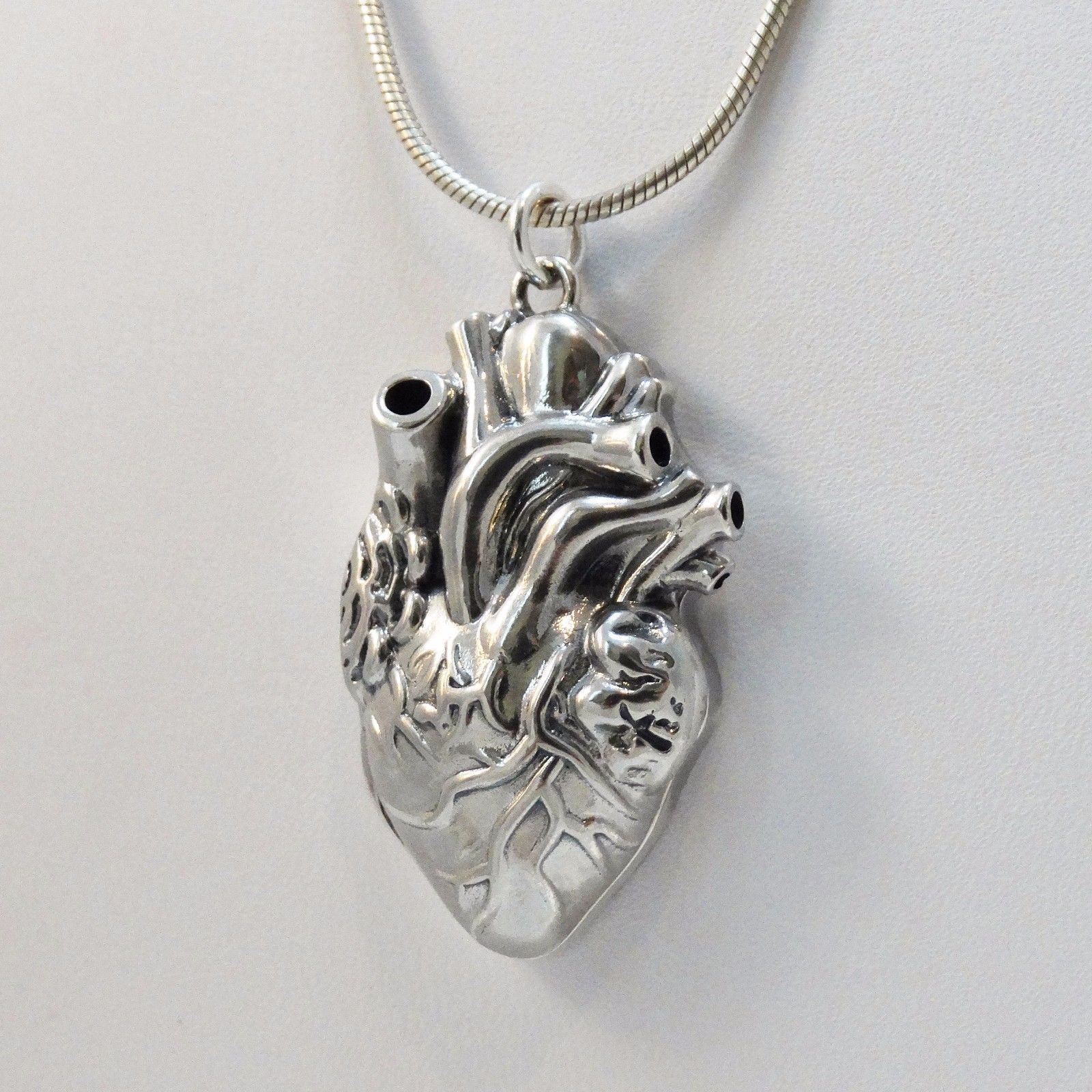 Anatomical Heart Locket Necklace – 925 Sterling Silver – Love Lifelike Human SN