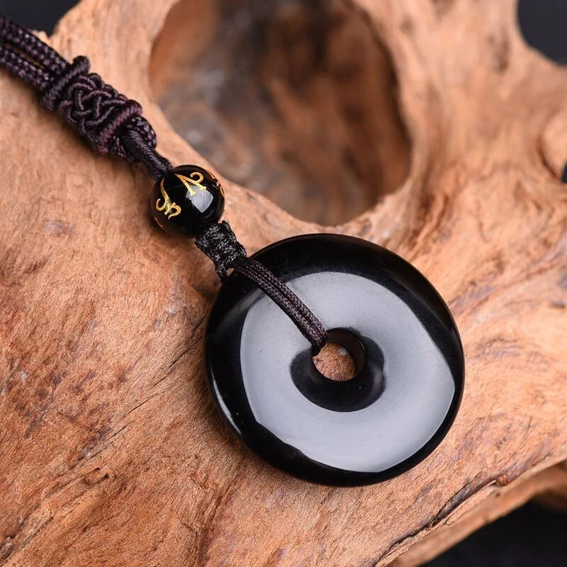 Black Obsidian Amulet Pendant Round Buckle Protection Necklace Women Men Jewelry