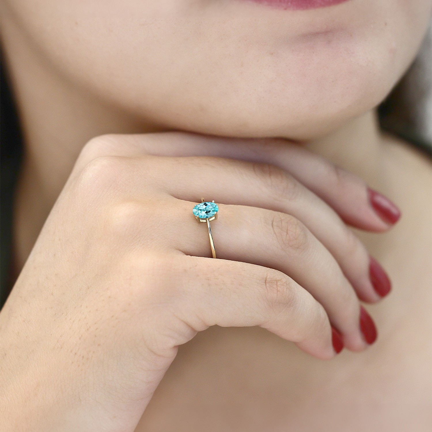 0.82 Ct Oval Blue Apatite 10K Yellow Gold Ring