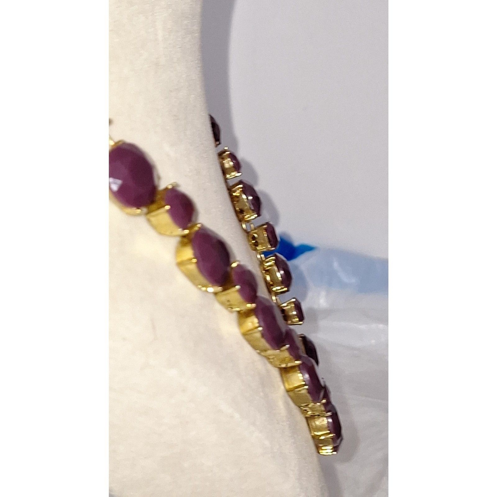 A Purple Glass Rhinestone Necklace Faceted Gold Tone Elegant Quiet Luxury