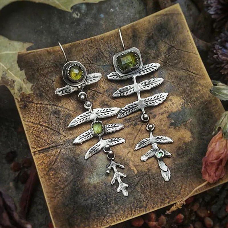 Women’s Fashion Boho Olive Green CZ Leaf Tassel Dangle Drop Earrings Hook