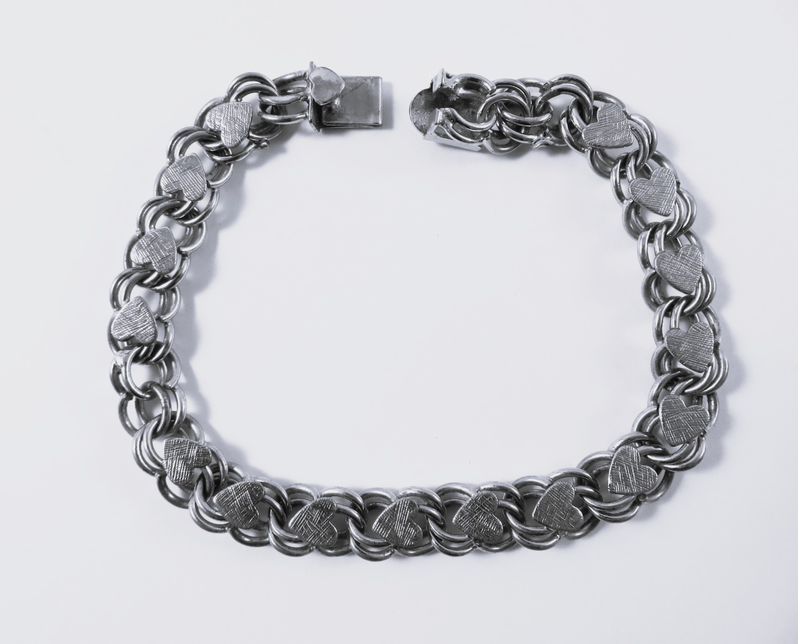 Vintage Signed Elco Sterling Silver Bracelet Links Textured Hearts 7.5 Inch