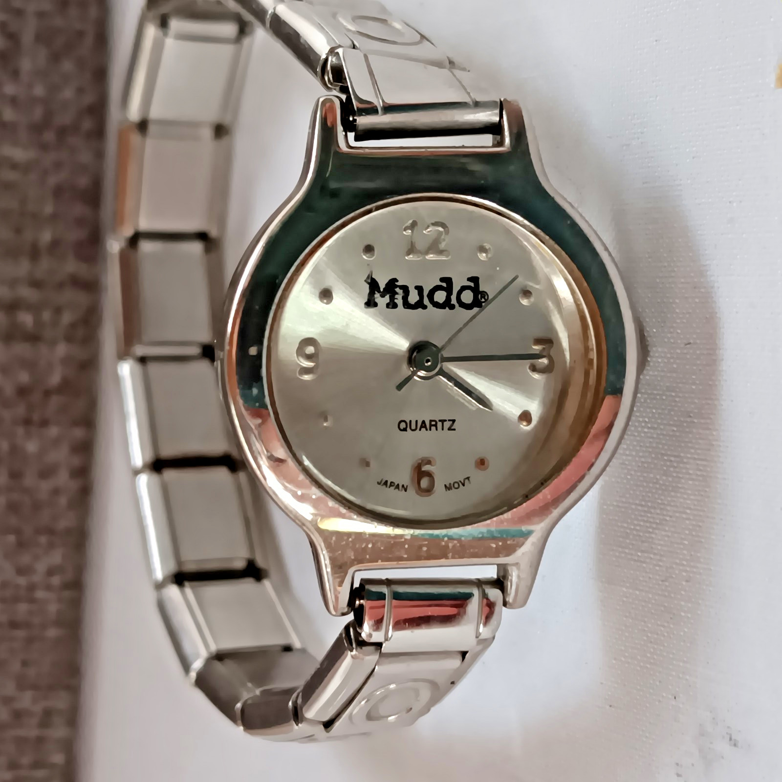 Ladies Vintage MUDD Watch. New Battery band Links diff. symbols Small Band