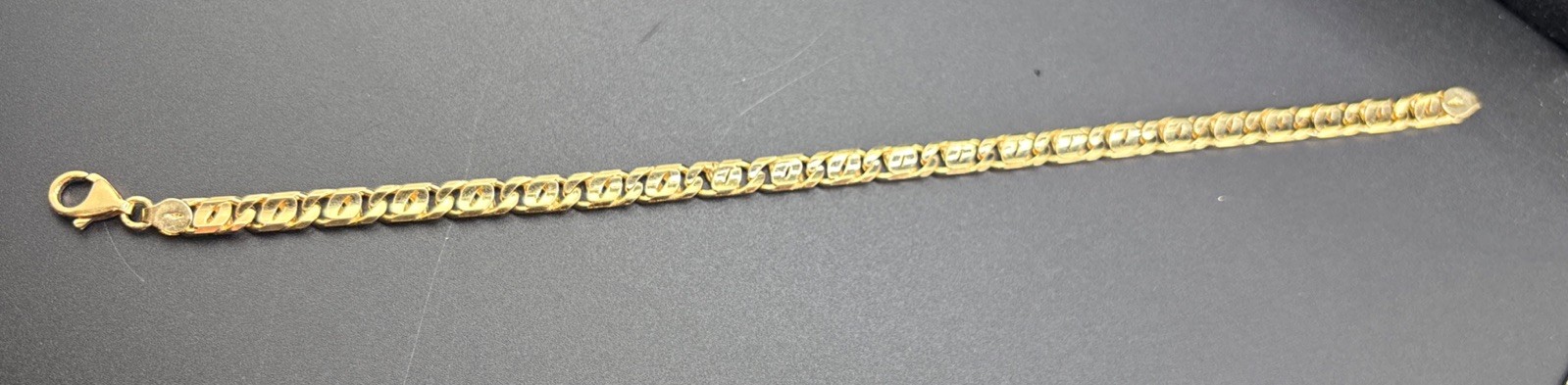 18K Solid Yellow Gold Italian Link Bracelet 21.78 Grams 6.2 MM 9.5 Inch