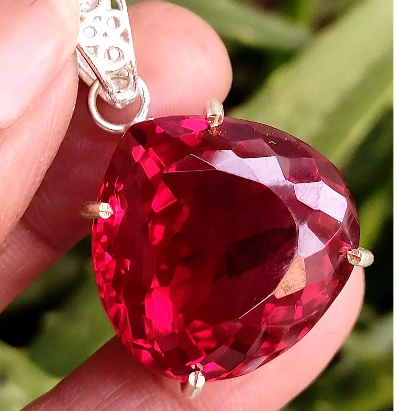 26.75 Ct+ Natural Pear Red Ruby 925 Solid Silver Pendant Gemstone Certified