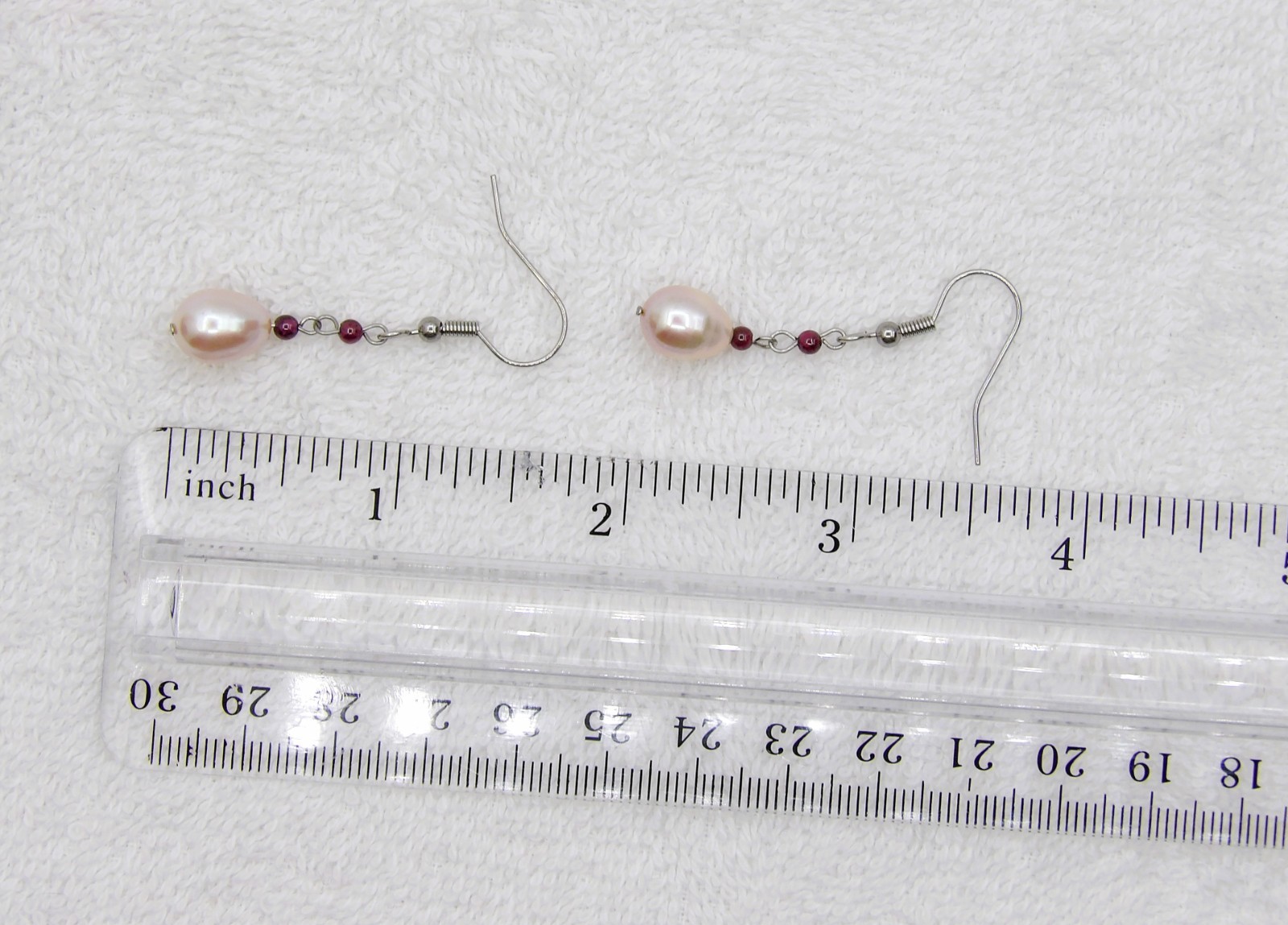 Garnet & 10.8mm HQ Oval Freshwater Cultured Cream Pearl Dangle Earrings ERD22
