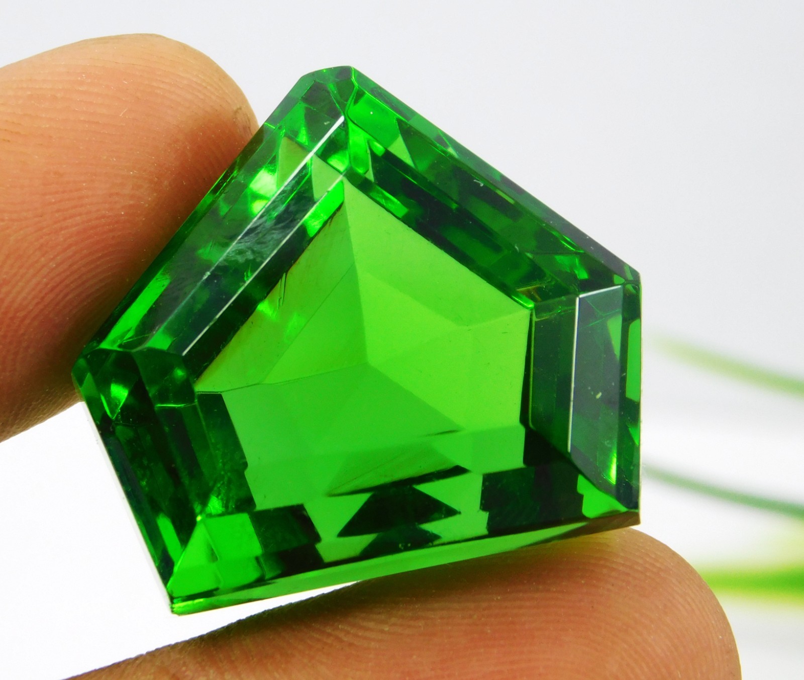 Certified 80.85 Ct Natural Green Peridot Fancy Cut Loose Gemstone Flawless