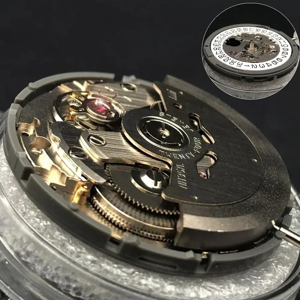 NH35 NH35A Automatic Mechanical Watch Movement at 3/3.8/6 White/Black Date Disc