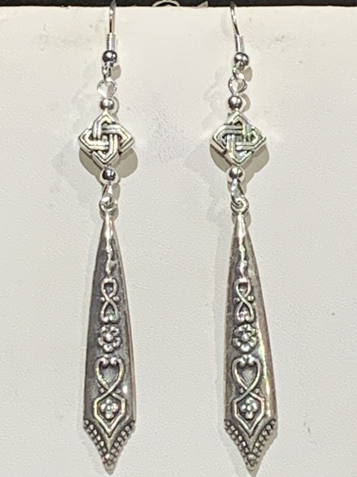 NEW ITEM* HAND-CRAFTED VINTAGE EGYPTIAN REPOUSSE’ SILVER DROP EARRINGS-NEW