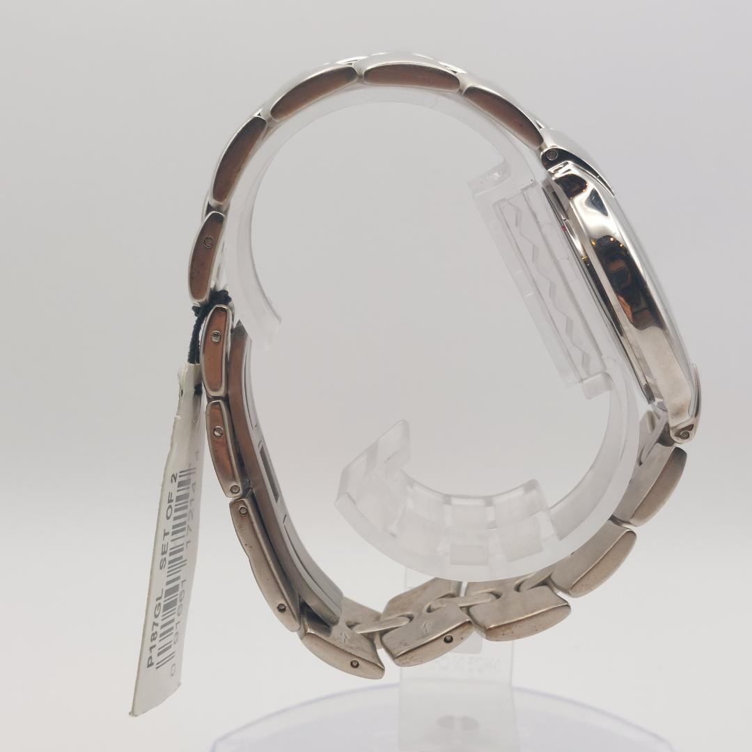 Guess P187GLI Quartz Analog Men Wristwatch
