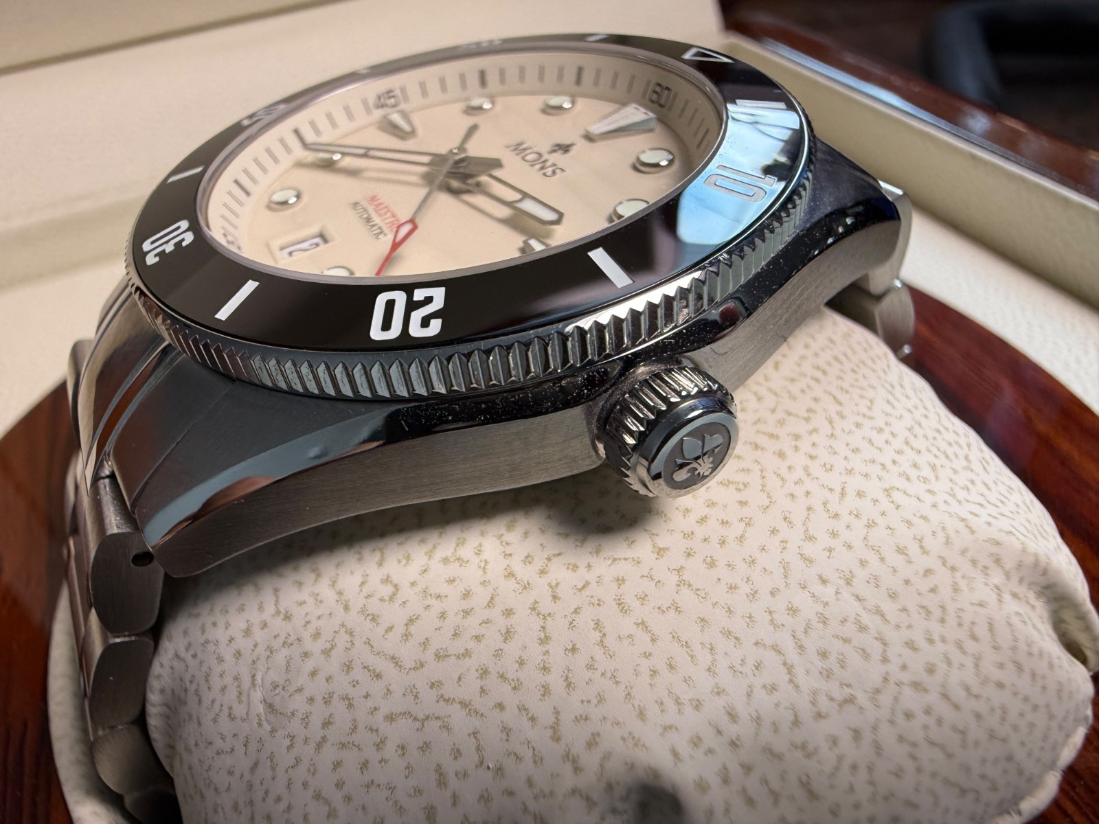 Mons Automatic Watch SWISS MADE Sellita SW SW200