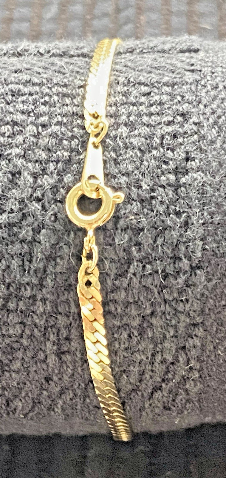 Vintage Korea Gold Tone Herringbone Chain Bracelet Flat Snake Link 7.25″ Retro