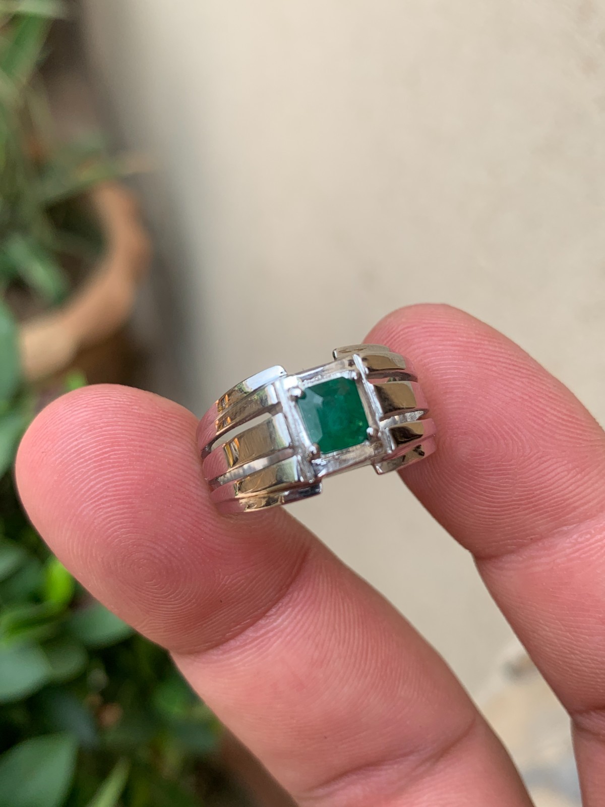 Natural 1 Carat Vivid Green Swat Emerald Handmade 925 Sterling Silver Ring Rhodi