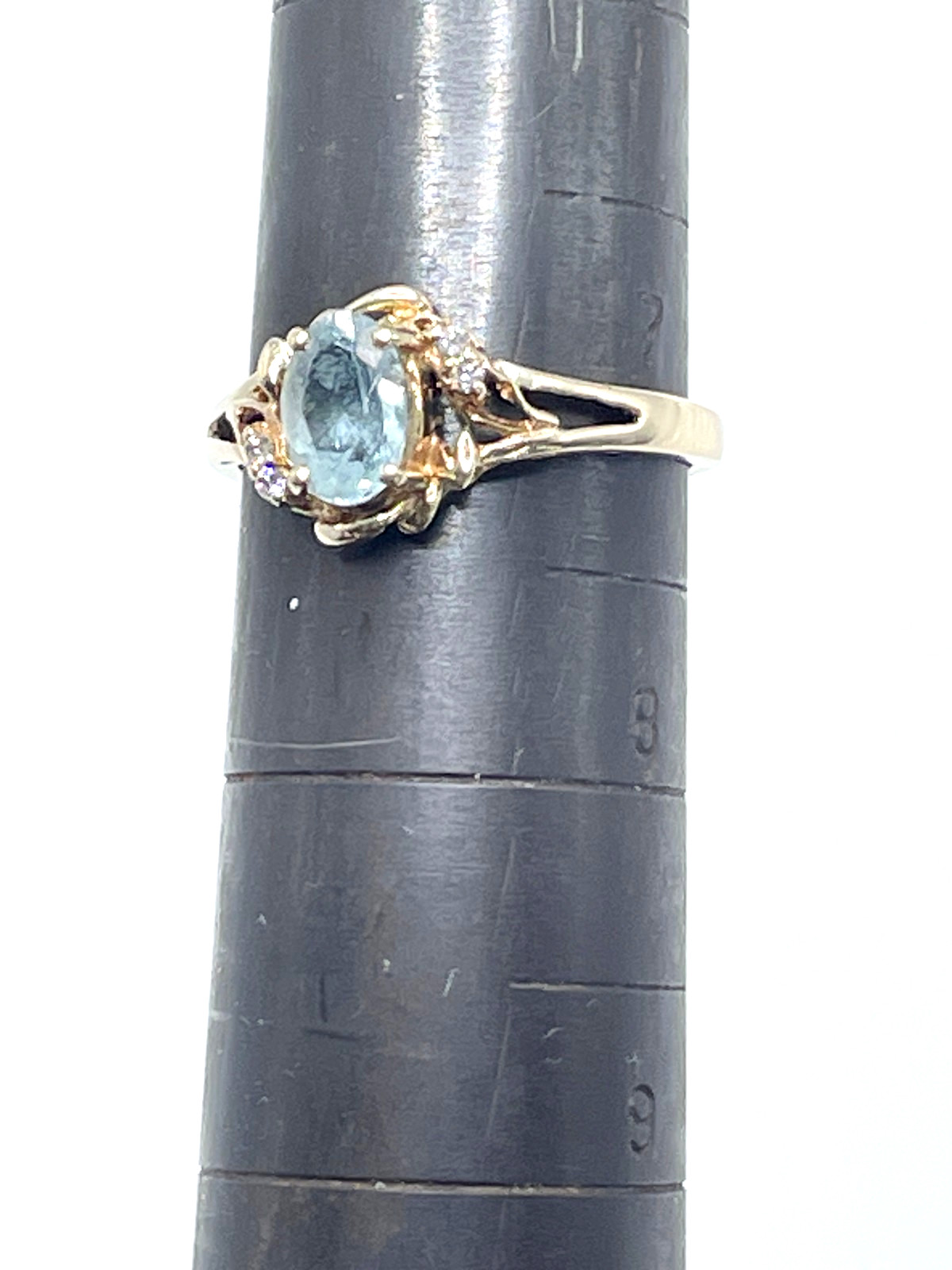 Women’s 14K Yellow Gold Split Shank Blue Topaz Ring Size 7.25, 2.4 Grams