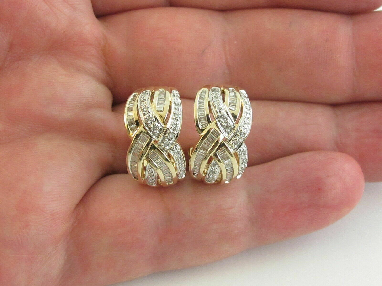 1.25CT Round & Baguette Cut Simulated Diamond 14K Yellow Gold Finish Women’s