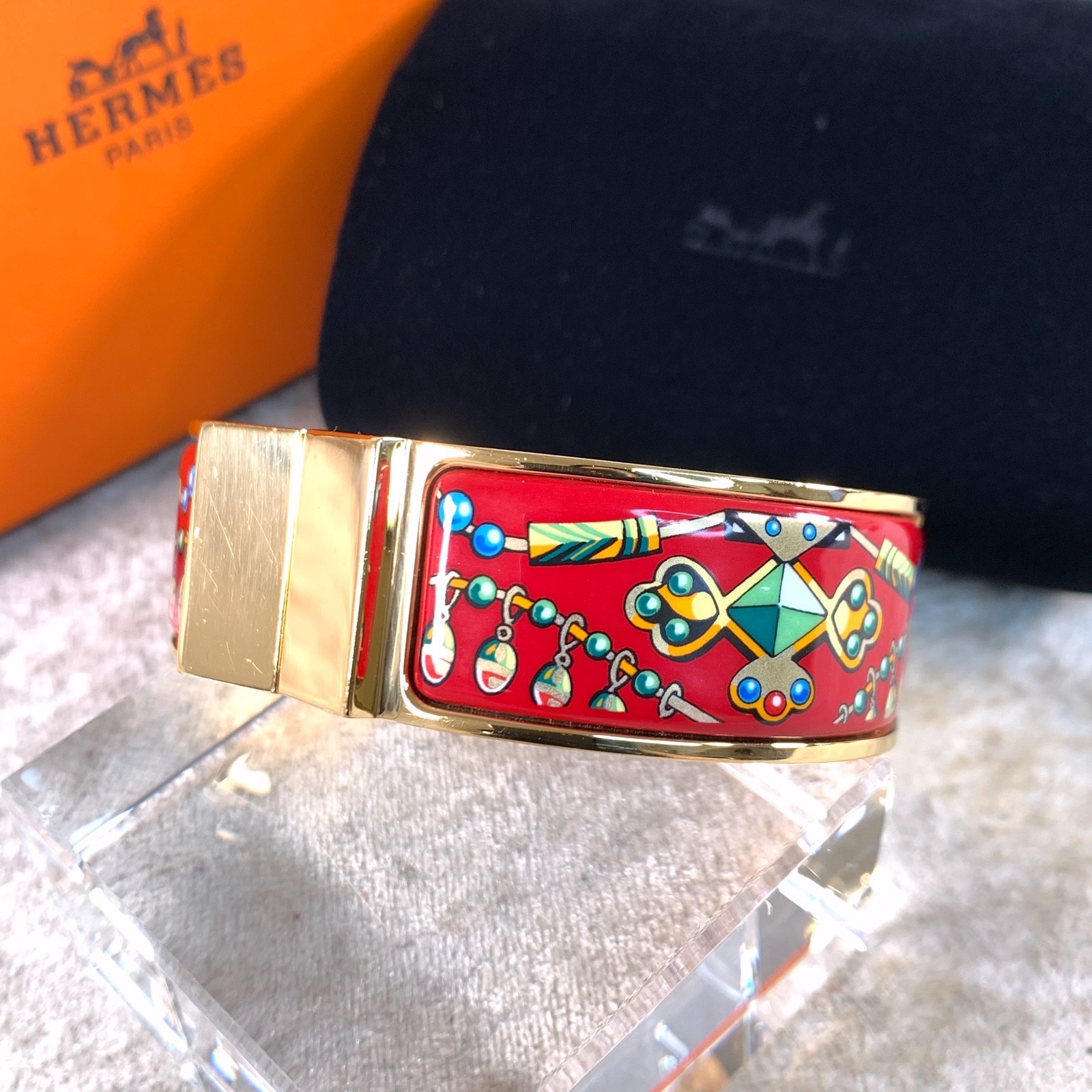 Vintage Hermes Clic Clac Bangle Bracelet Red Enamel Gold Rim Size GM with Case