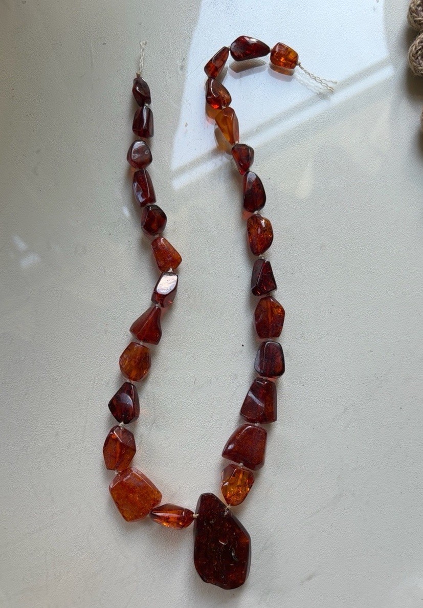 Vintage Natural Amber Necklace 66.8g Hand Knotted Graduated Beads No Clasp. 26”