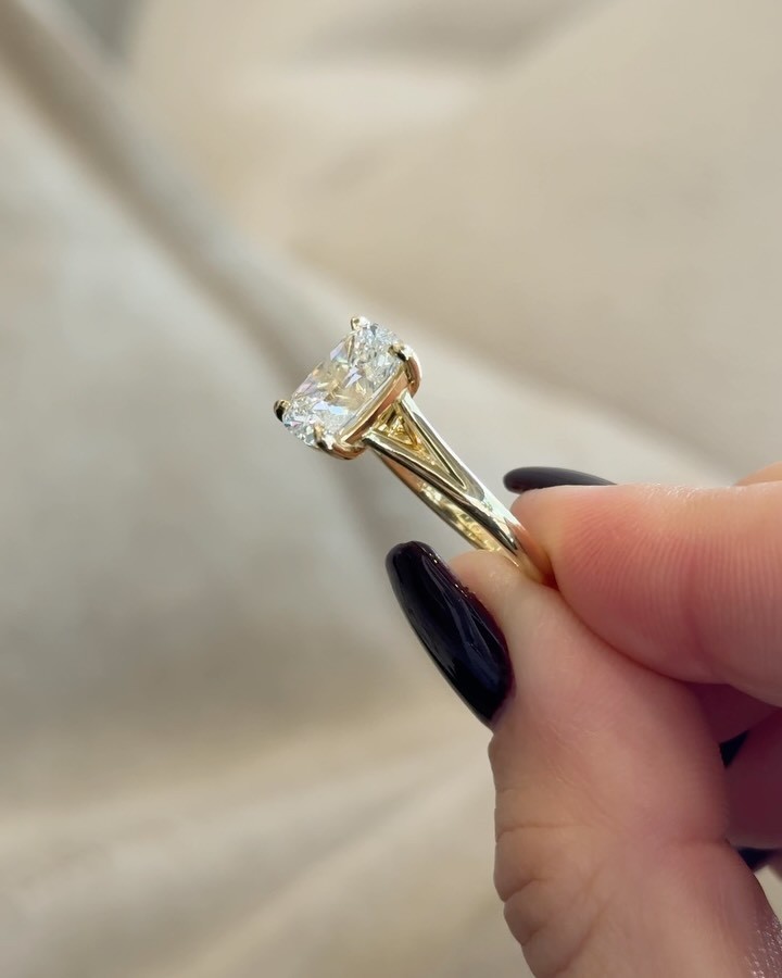 3.59 Ct Cushion Lab Grown Diamond Luxury Engagement Ring Solid 18K Yellow Gold