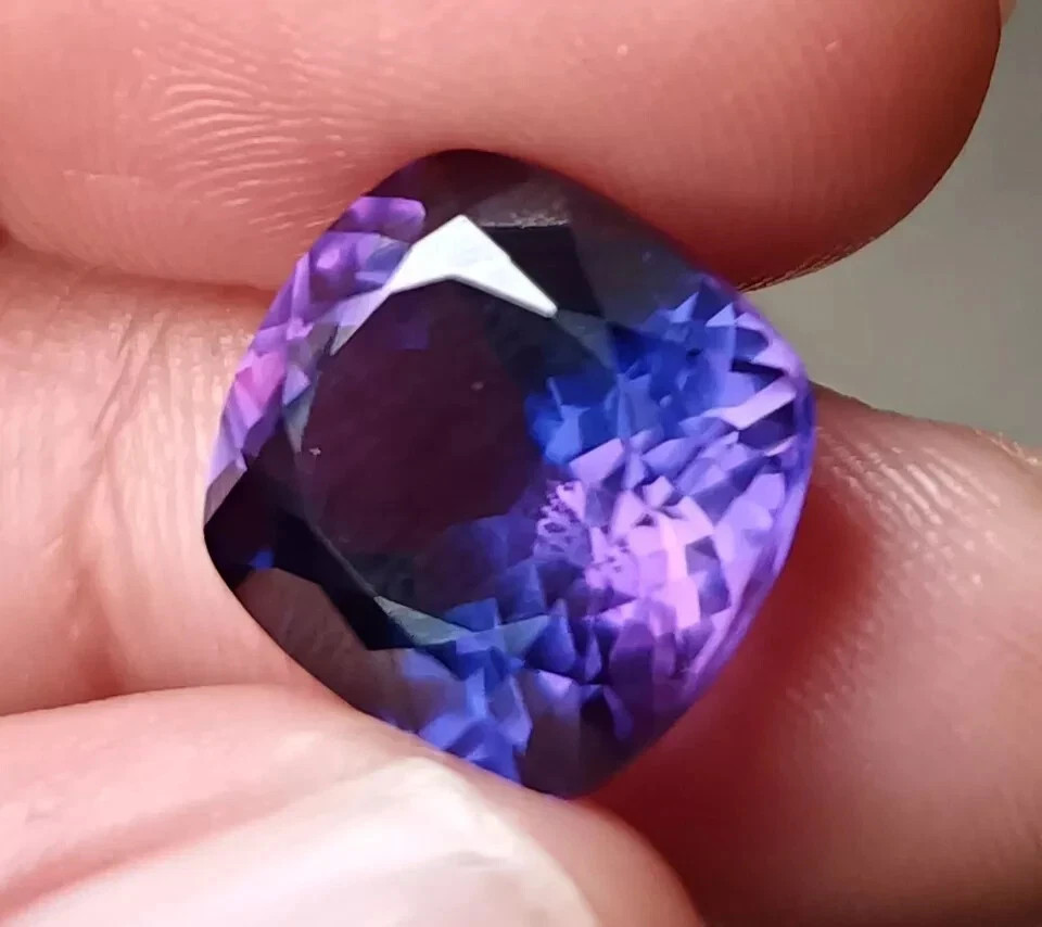 NATURAL Ceylon Bi-Color Boysenberry Sapphire Cushion Cut Loose GEMSTONE 10.44 Ct