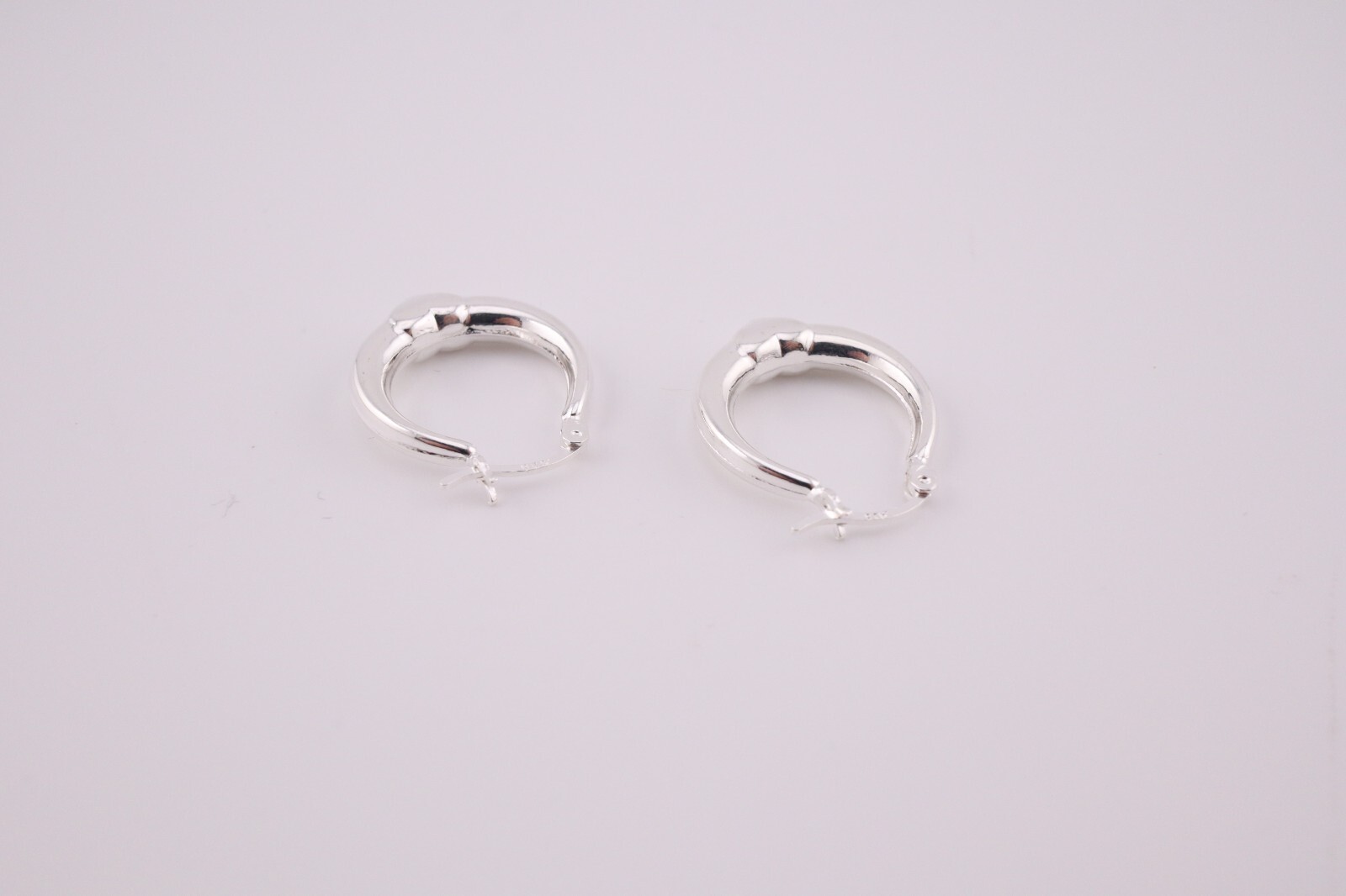 Women’s Sterling Silver Heart Hoop Earrings Polished Lightweight Jewelry **