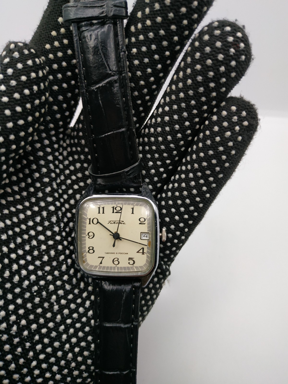 Russian Men’s Dress Vintage Watch Raketa Mechanical 2609 Retro USSR Soviet