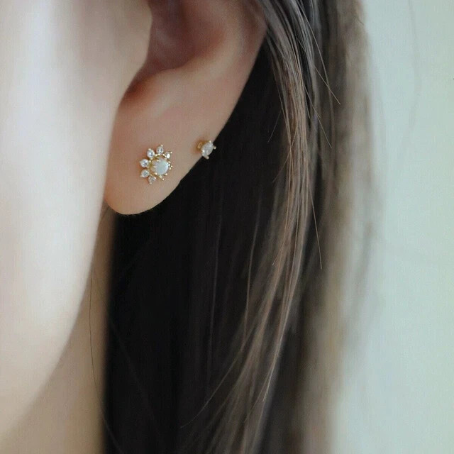 1Ct Round Cut Natural Fire Opal Women’s Pretty Flower Stud14K Yellow Gold Plated