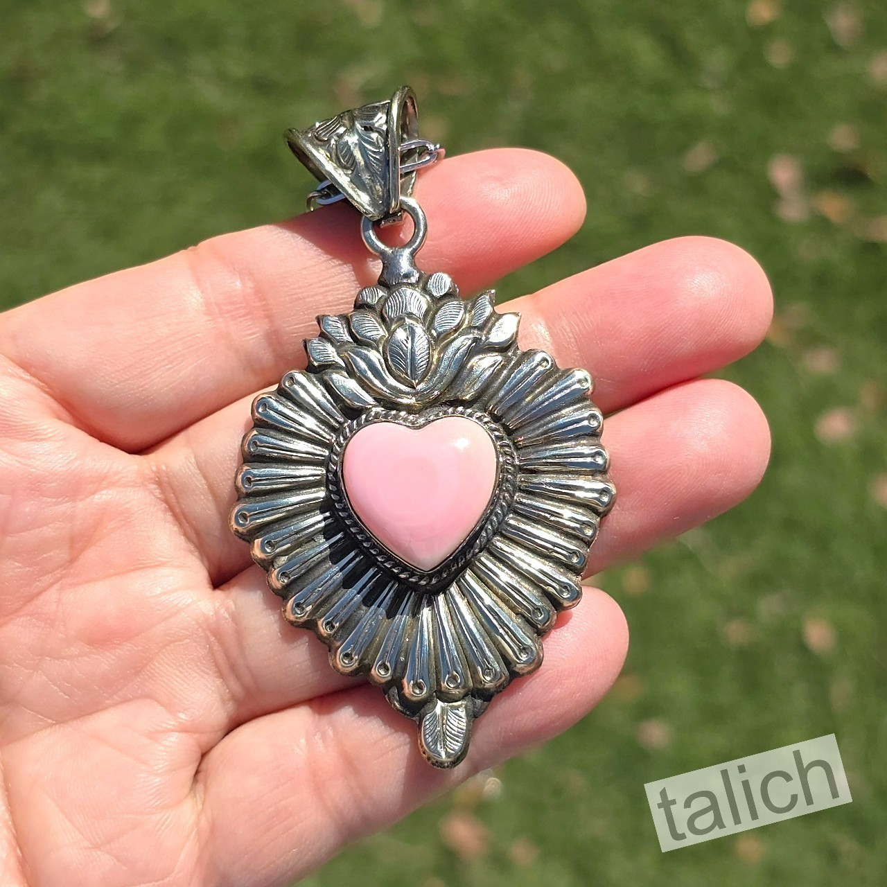 Pink Conch Shell Floral Tibet Silver Sacred Heart Pendant Necklace Unique Gift