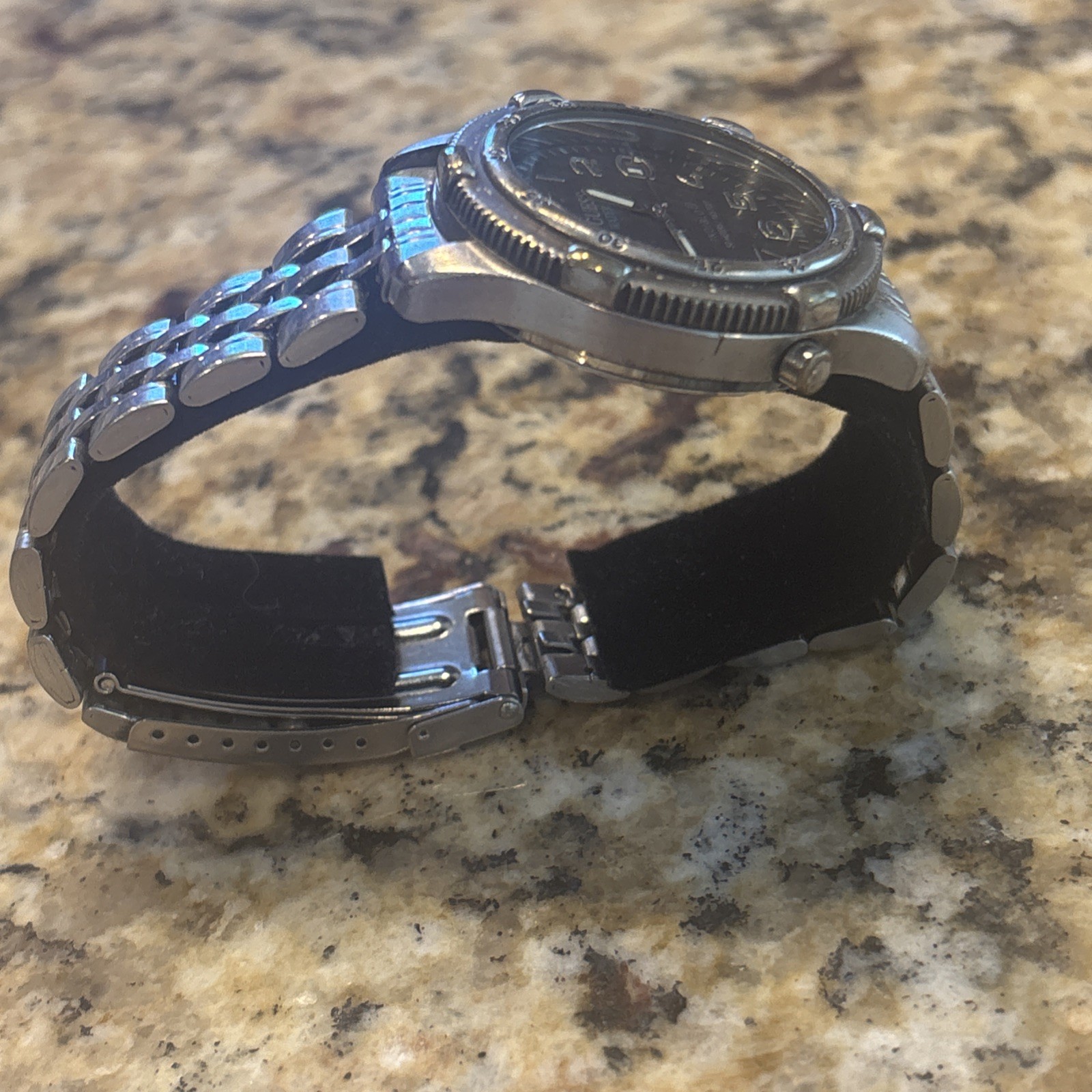 Guess WaterPro Indiglo 50 Meters/165 Feet Quartz Watch Untested & As Is