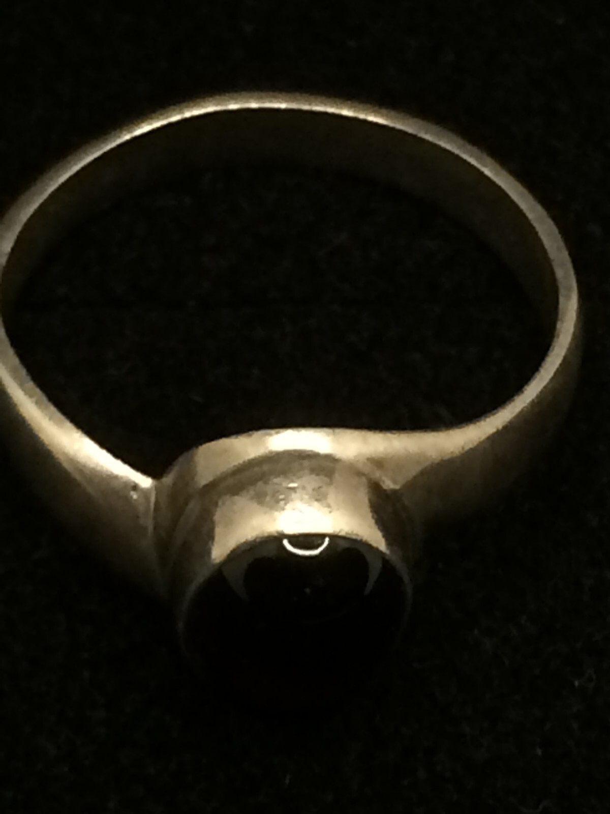 cute silver ring with garnet 925 silver hallmarked 19mm size 60 3.7g